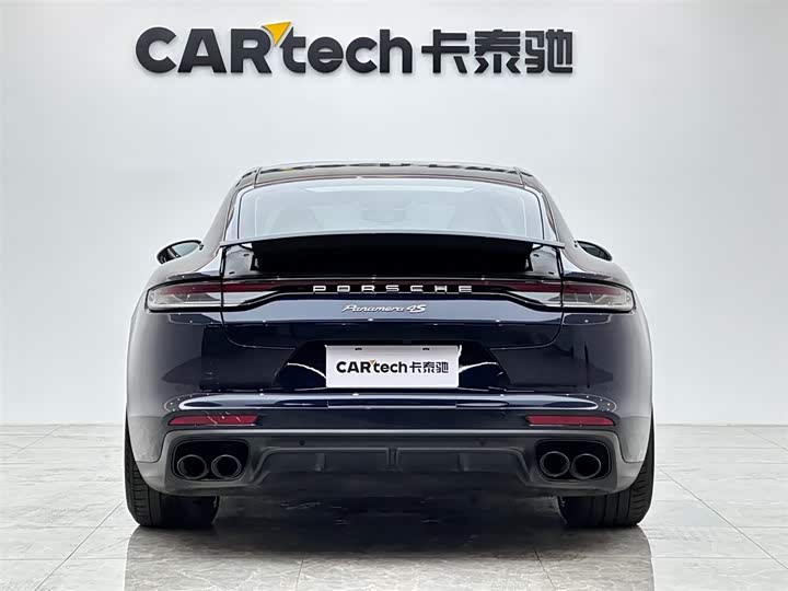 Фото 4 - Porsche Panamera