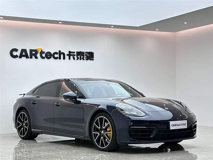 Фото 6 - Porsche Panamera