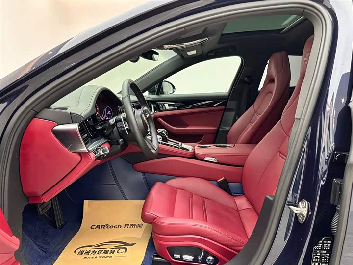 Фото 8 - Porsche Panamera