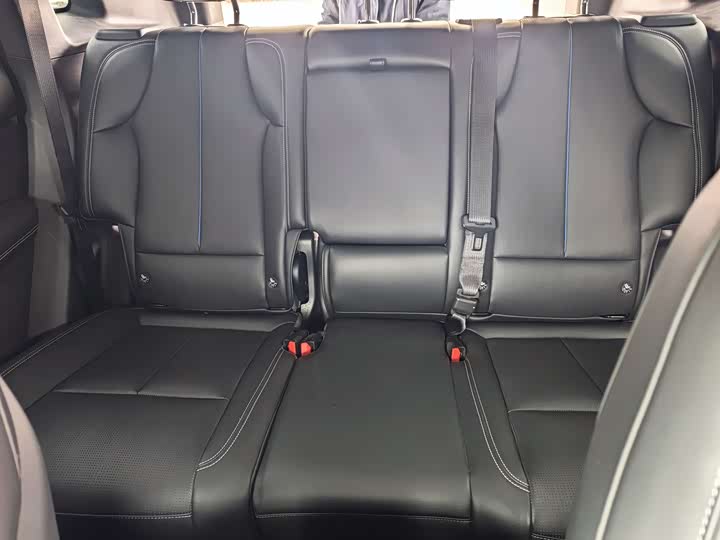 Фото 6 - Cadillac XT5