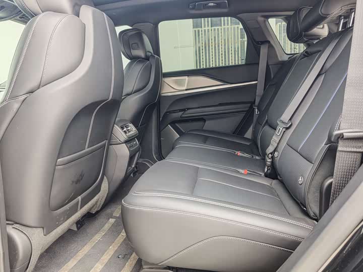 Фото 7 - Cadillac XT5