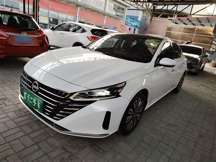 Фото 2 - Nissan Teana