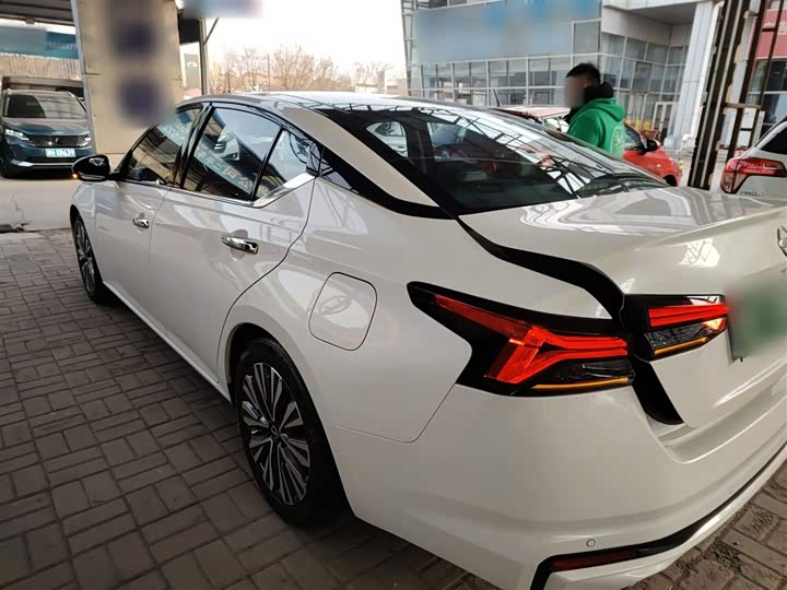 Фото 5 - Nissan Teana