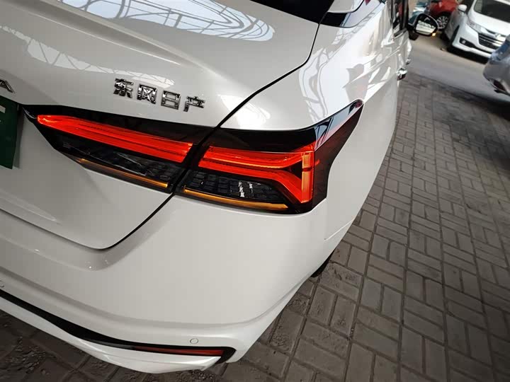 Фото 8 - Nissan Teana