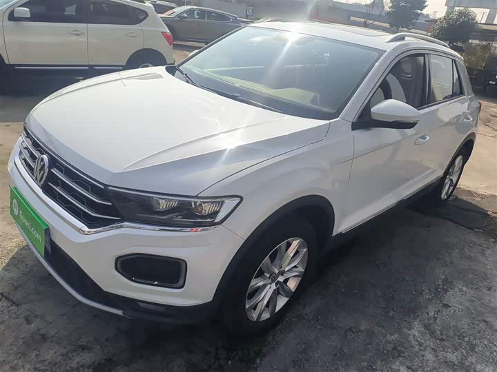 Фото 2 - Volkswagen T-Roc