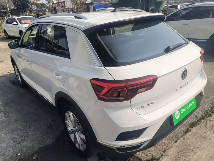 Фото 5 - Volkswagen T-Roc