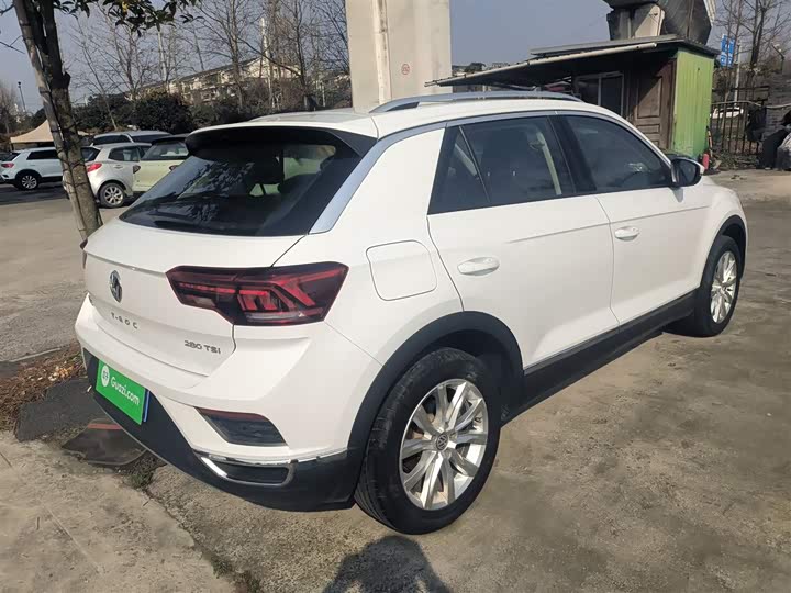 Фото 7 - Volkswagen T-Roc