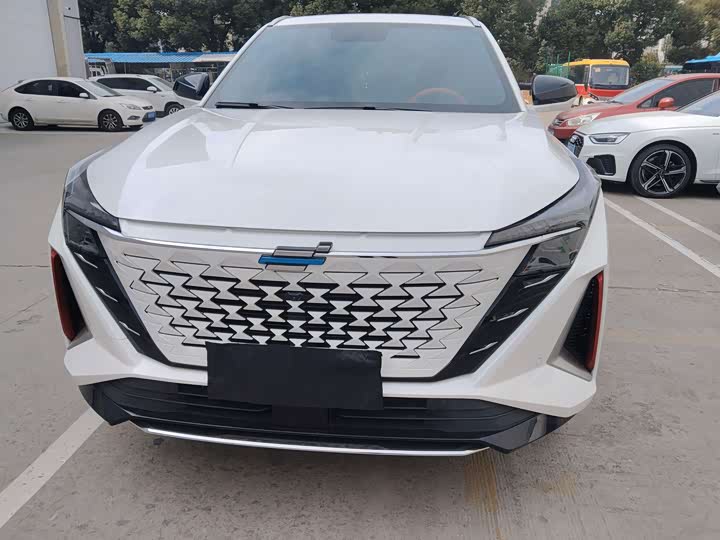 Фото 2 - Changan Oshan Z6