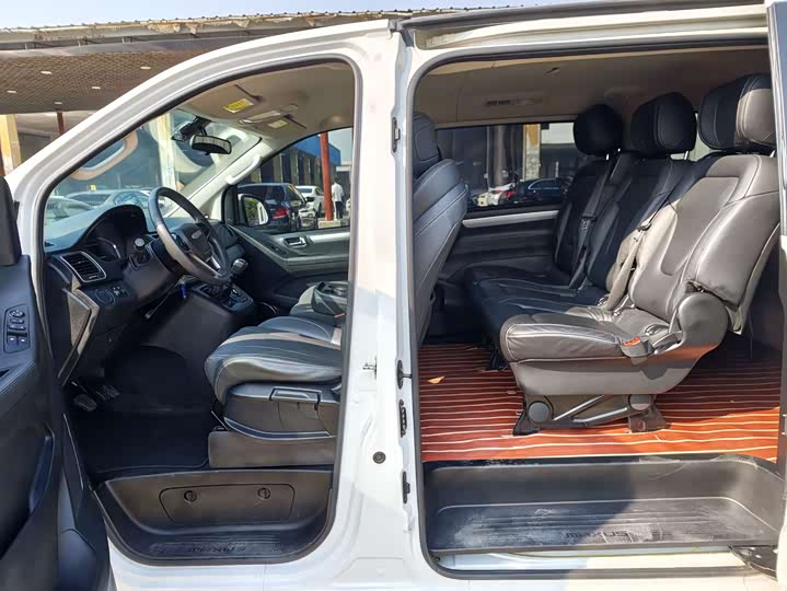 Фото 9 - Maxus G10