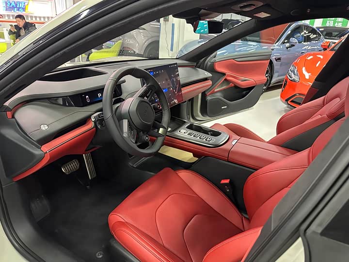 Фото 8 - Xiaomi SU7