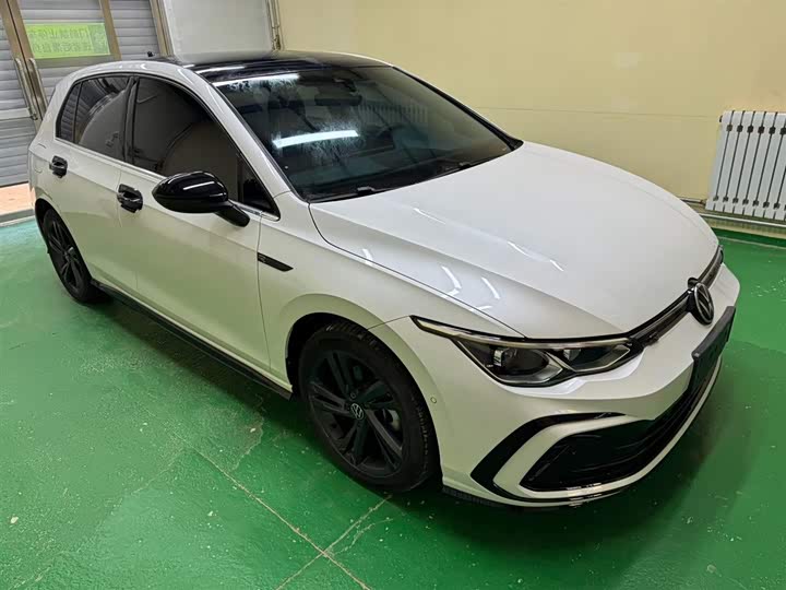 Фото 3 - Volkswagen Golf