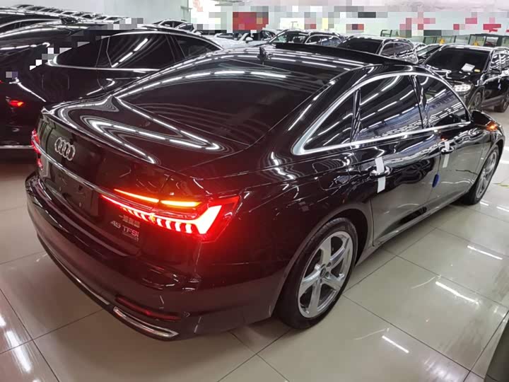 Фото 7 - Audi A6L