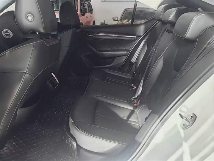 Фото 9 - Skoda Octavia Pro