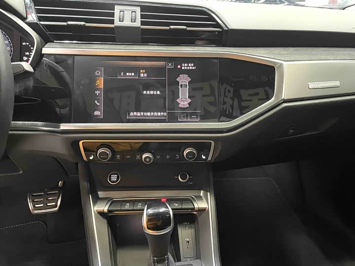 Фото 8 - Audi Q3