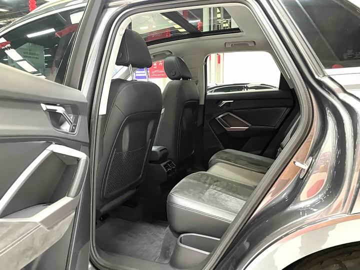 Фото 9 - Audi Q3