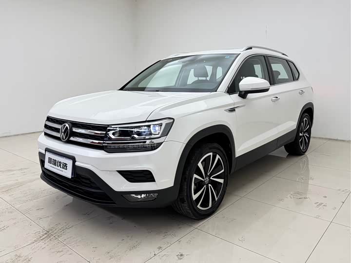 Фото 1 - Volkswagen Tharu