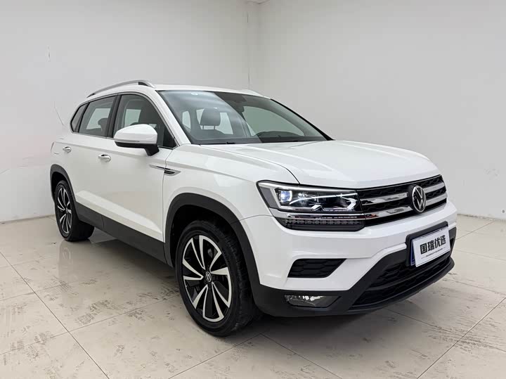 Фото 3 - Volkswagen Tharu