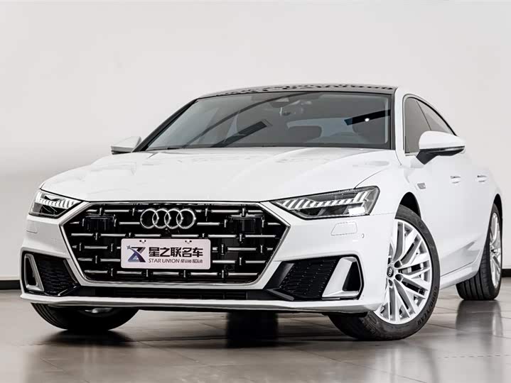 Фото 2 - Audi A7L