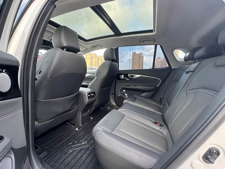 Фото 5 - GAC Aion V