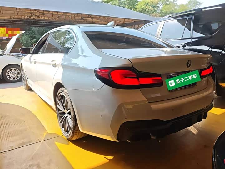 Фото 5 - BMW 5 Series