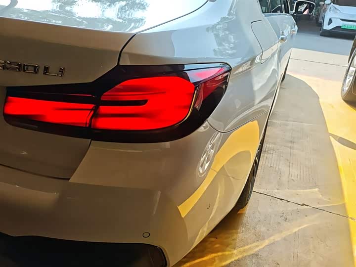 Фото 8 - BMW 5 Series