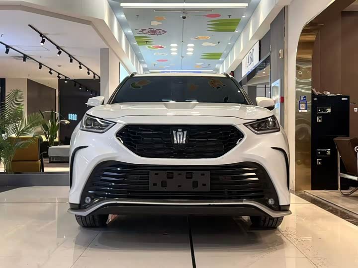 Фото 2 - Toyota Crown Kluger