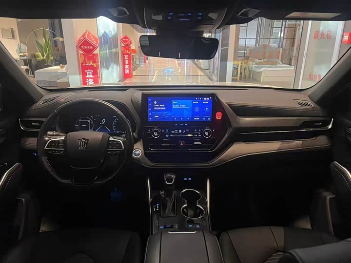 Фото 5 - Toyota Crown Kluger