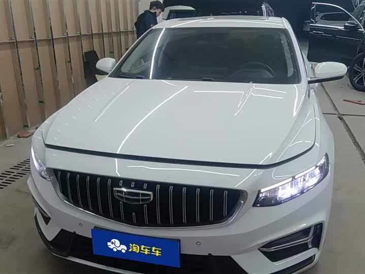 Фото 2 - Geely Preface