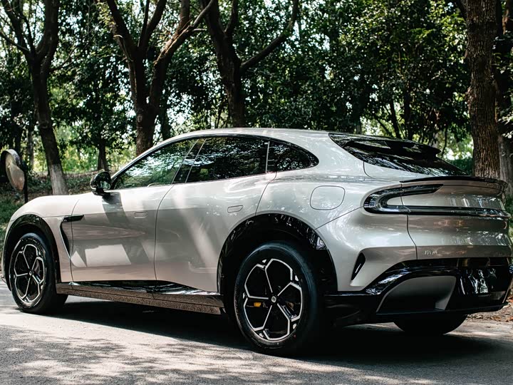 Фото 5 - Xiaomi YU7