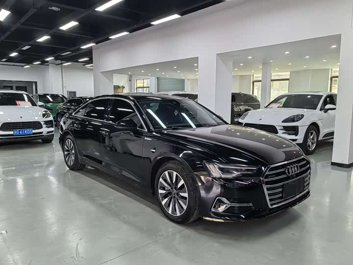 Фото 3 - Audi A6L