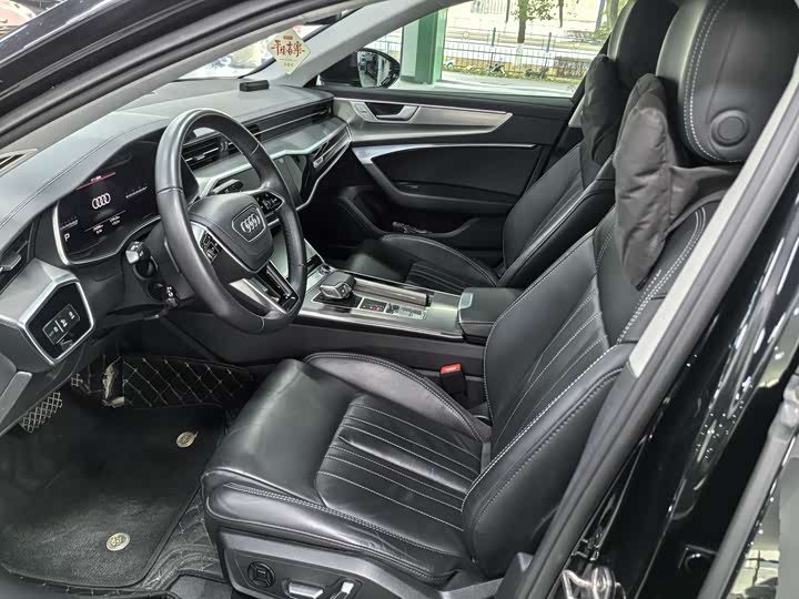 Фото 8 - Audi A6L