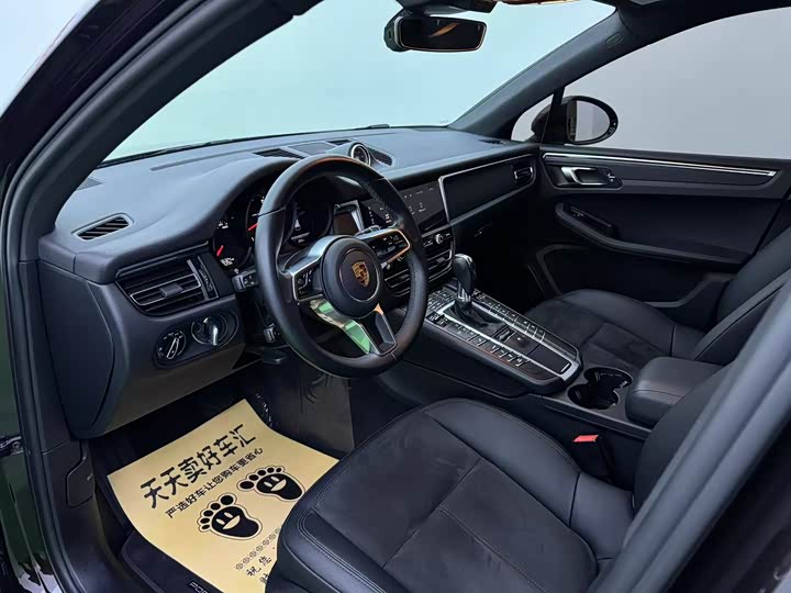 Фото 5 - Porsche Macan