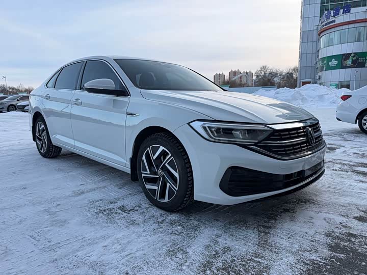 Фото 2 - Volkswagen Sagitar L