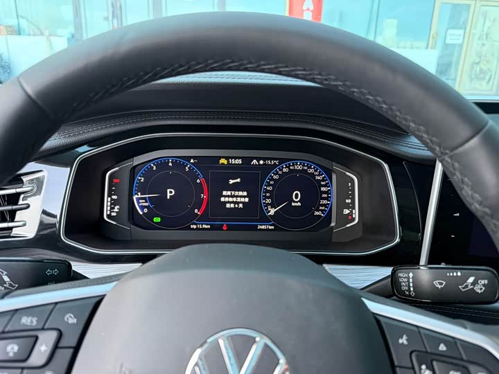 Фото 9 - Volkswagen Sagitar L