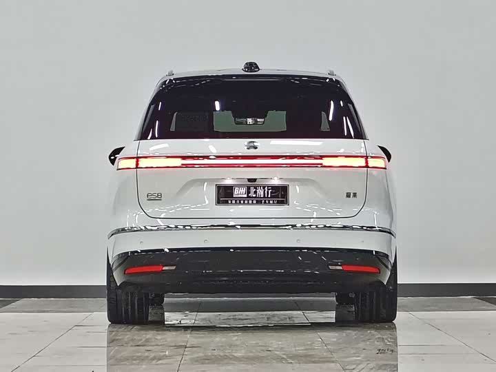 Фото 5 - Nio ES8