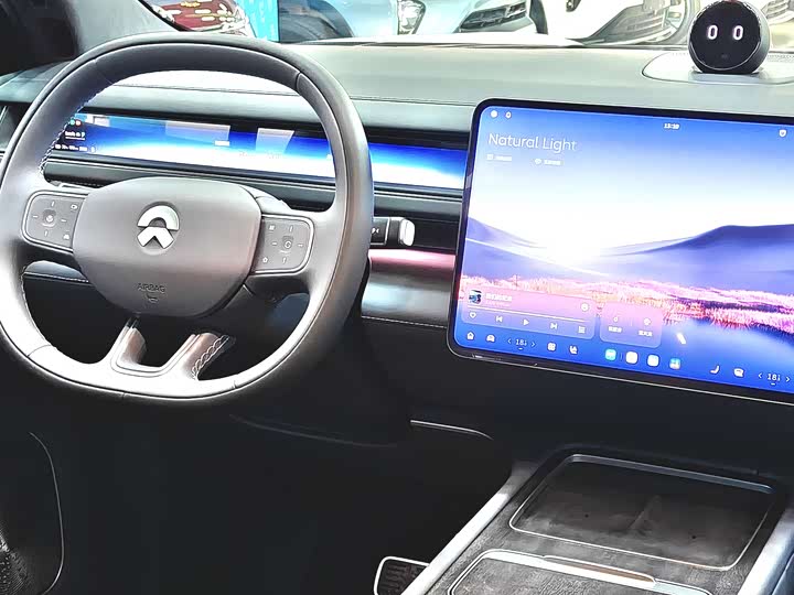 Фото 9 - Nio ES8