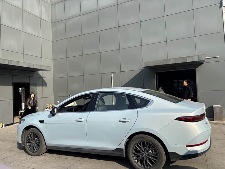 Фото 9 - BYD Qin Plus