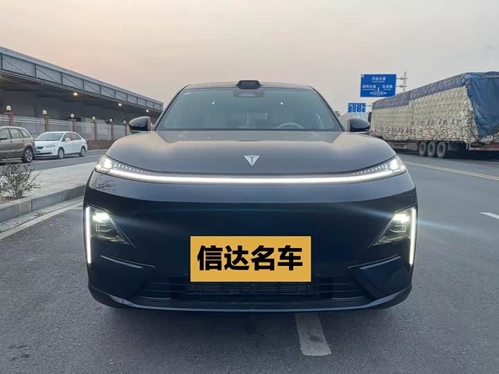 Фото 2 - Changan Deepal S09