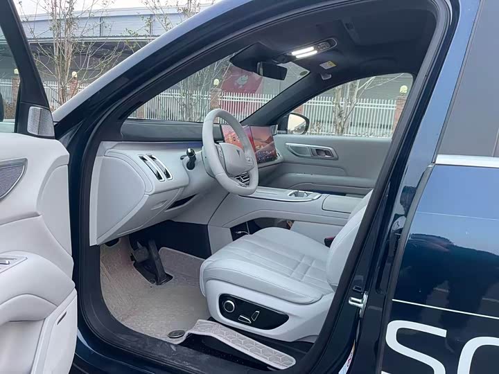 Фото 4 - Changan Deepal S09