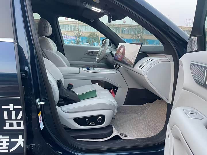 Фото 6 - Changan Deepal S09