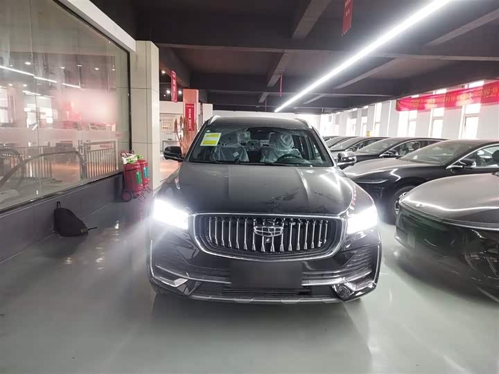 Фото 3 - Geely Monjaro