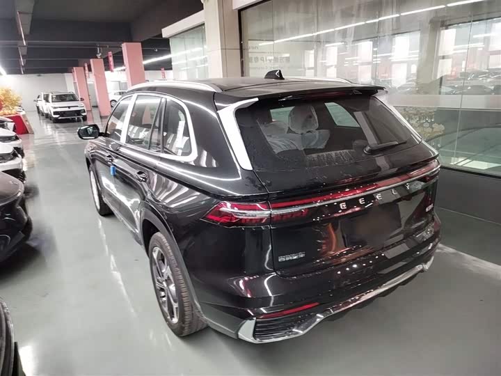 Фото 5 - Geely Monjaro