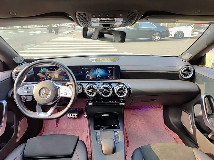 Фото 6 - Mercedes-Benz CLA-Class