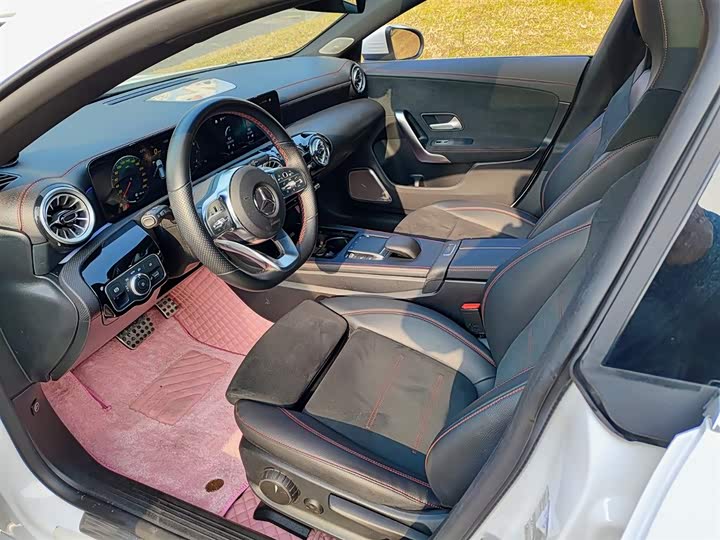 Фото 7 - Mercedes-Benz CLA-Class