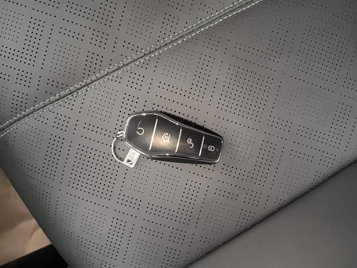 Фото 9 - BYD Yuan Plus