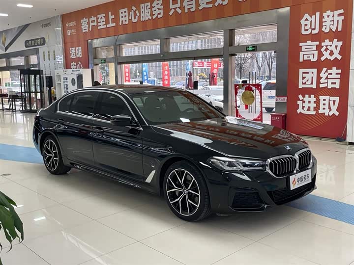 Фото 3 - BMW 5 Series