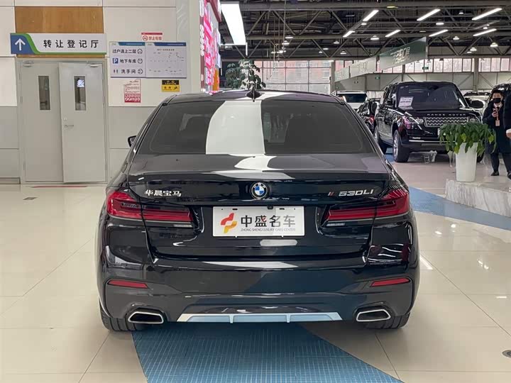 Фото 6 - BMW 5 Series