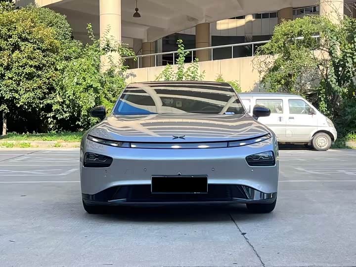 Фото 2 - XPeng P7