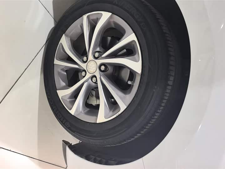 Фото 6 - Buick Verano