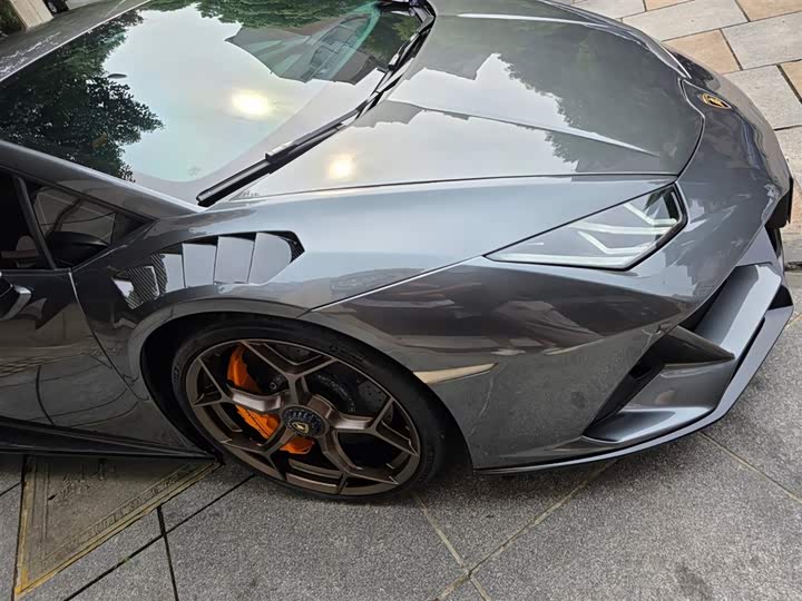 Фото 4 - Lamborghini Huracán